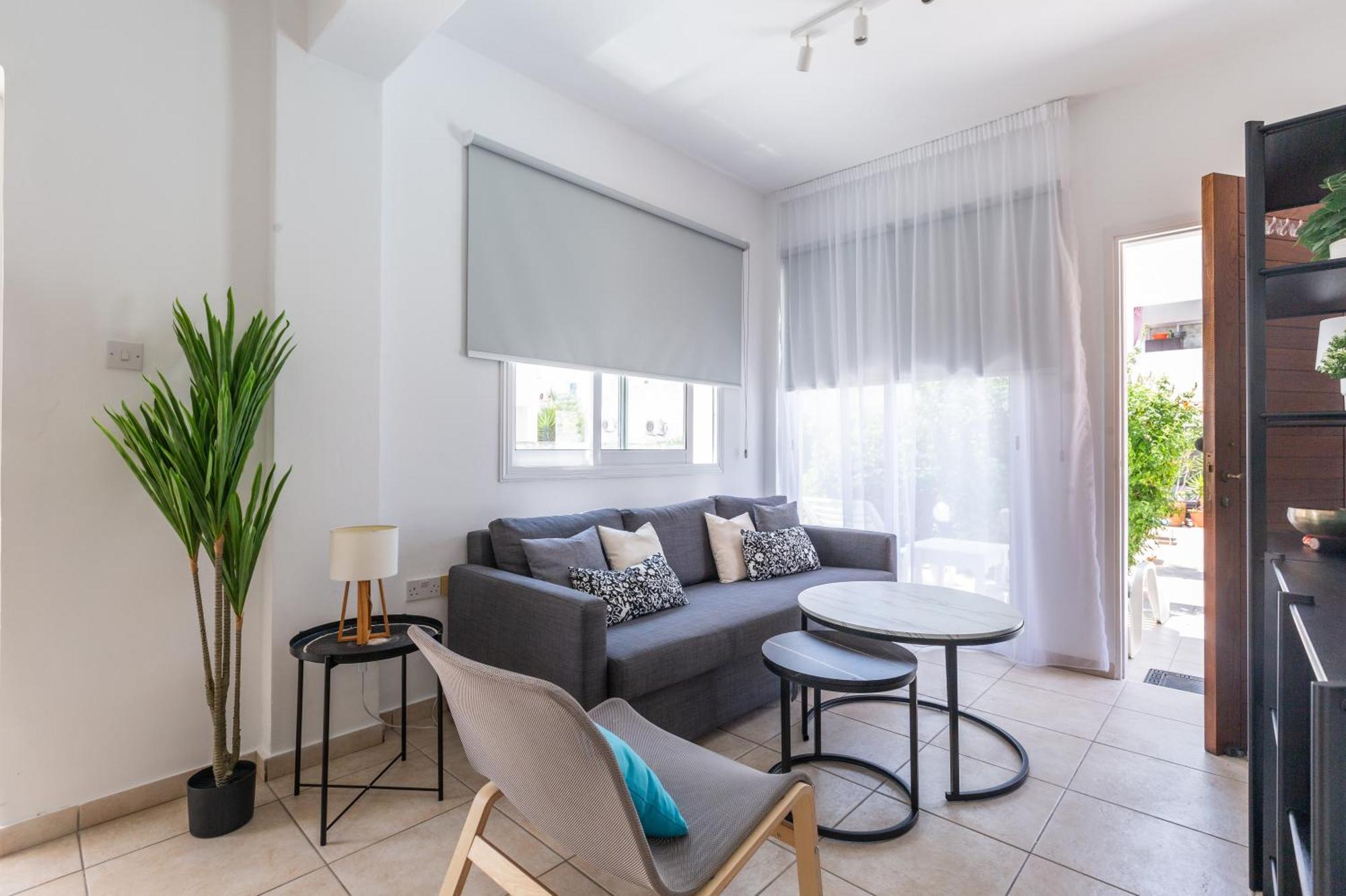 Beautiful One Bed Apartment In Пафос Екстер'єр фото